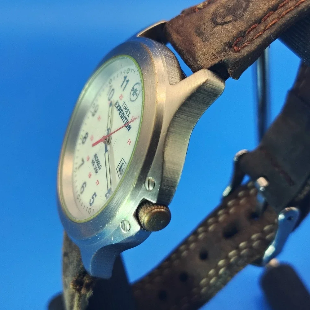 Vintage Timex‎ Expedition Date 38mm Mens Quartz Watch Leather Strap (No Indiglo)